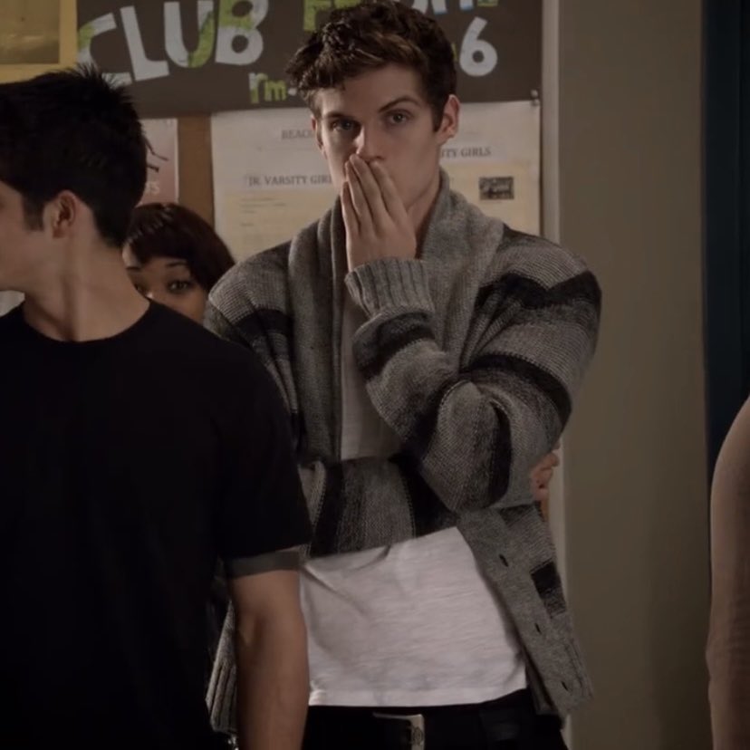 isaac lahey wearing sweaters: a short but necessary thread