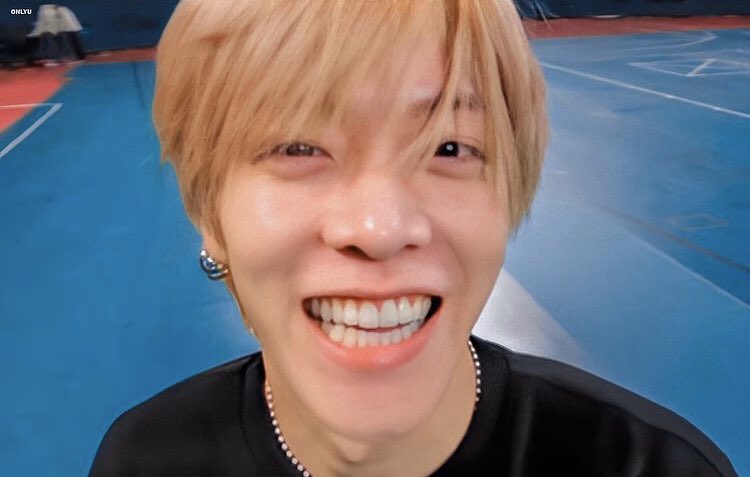 𝘱𝘦𝘱𝘦𝘳𝘰𝘱𝘰𝘦𝘺🐋.* tweet media
