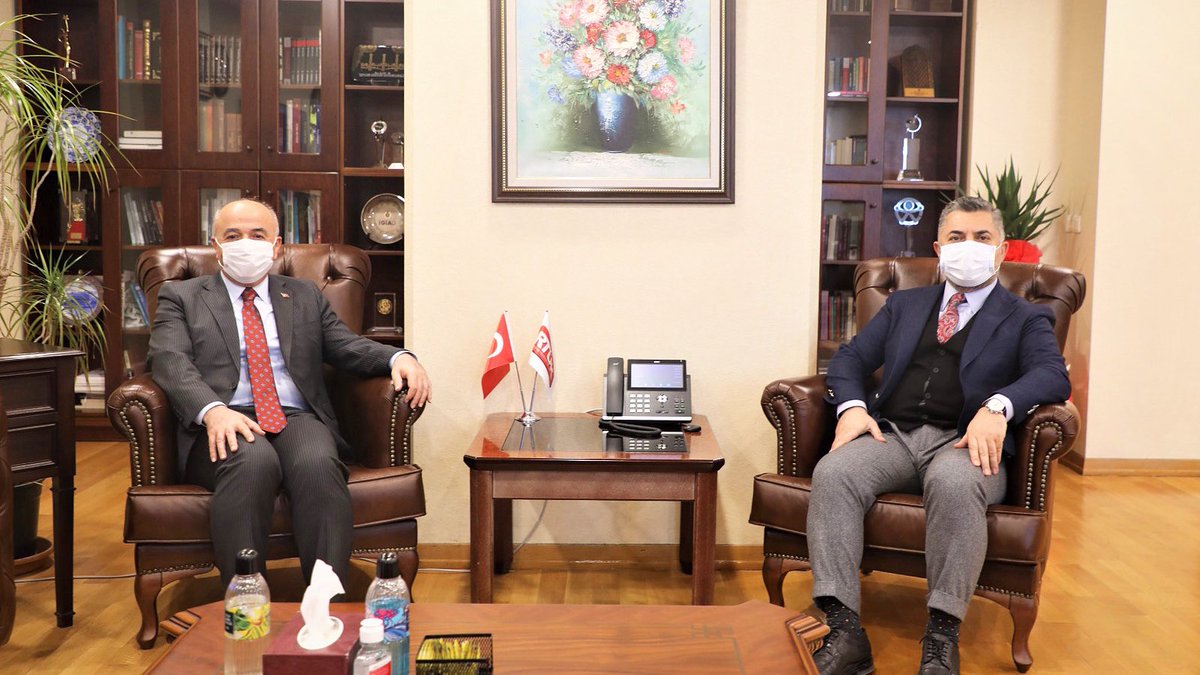 RTÜK Başkanı <a href="/ebekirsahin/">Ebubekir Şahin</a> ile Hayat Boyu Öğrenme kurumlarının  tanınırlığının artırılması amacıyla hazırladığımız kamu spotu çekimlerinin TV kanallarında yayına alınması ile ilgili görüşme gerçekleştirdik. Kabullerinden dolayı kendilerine çok teşekkür ederim. <a href="/rtukkurumsal/">RADYO VE TELEVİZYON ÜST KURULU</a>