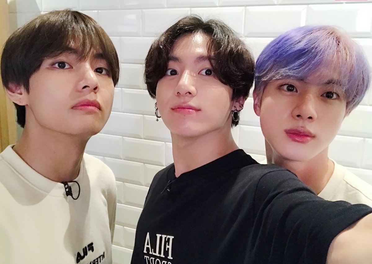 jin pics 🧑🏻‍🚀 tweet media