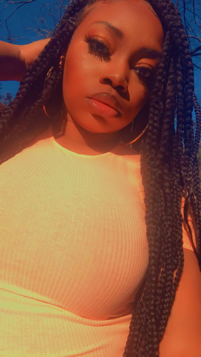 MsToyaBabii229's tweet image. I thank God for allowing me to see my 34th birthday 🥳🙌🏽🤎🎉🎈🎁!  
Happy Birthday to Me!!!!!!

Cash app: $T0ya229 if anybody feeling generous 😆😘🤪.