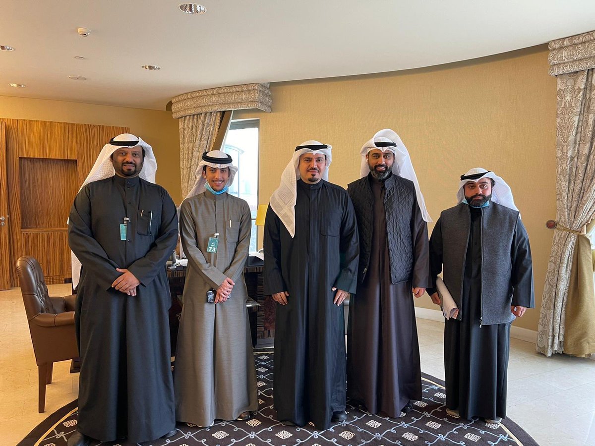 Q8ow's tweet photo. إتحاد عمال البترول: تم الاجتماع مع الدكتور هشام الصالح والذي بدوره تبنى مقترح تعديل القانون 110/2014 واستثناء  العاملين بالقطاع النفطي منه واستحقاقهم مكافأة نهاية الخدمة وفق قانون الأعمال النفطية 
وسوف يستمر الإتحاد ونقاباته بمتابعة هذا الموضوع حتى اقراره

#القطاع_النفطي https://t.co/7nd89hng5W