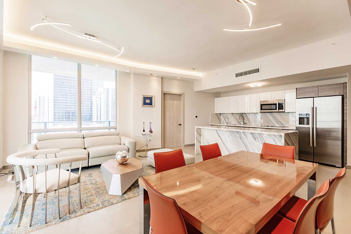 RaquelColp's tweet image. JUST SOLD | Stunning Penthouse in Brickell - mailchi.mp/axispremierere…