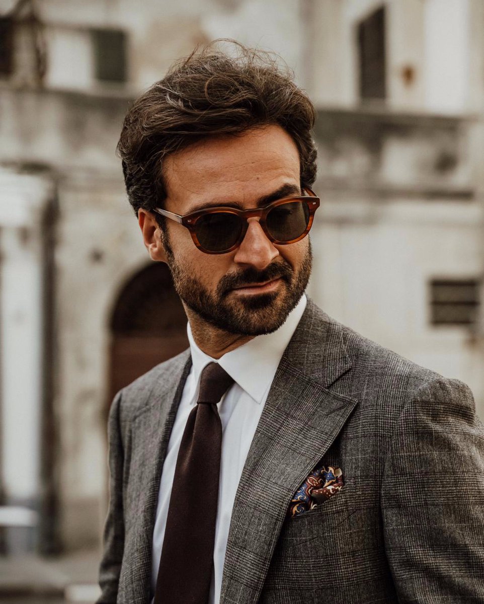 TheCloosCorp's tweet image. Our take on the perfect everyday sunglass, Passable in the enriching 'Bourbon' color. Ideal for any occasion, as demonstrated by @giorgiogiangiulio for a more formal look.
 #ThePassable  #TimelessFrames #DanishEyewear