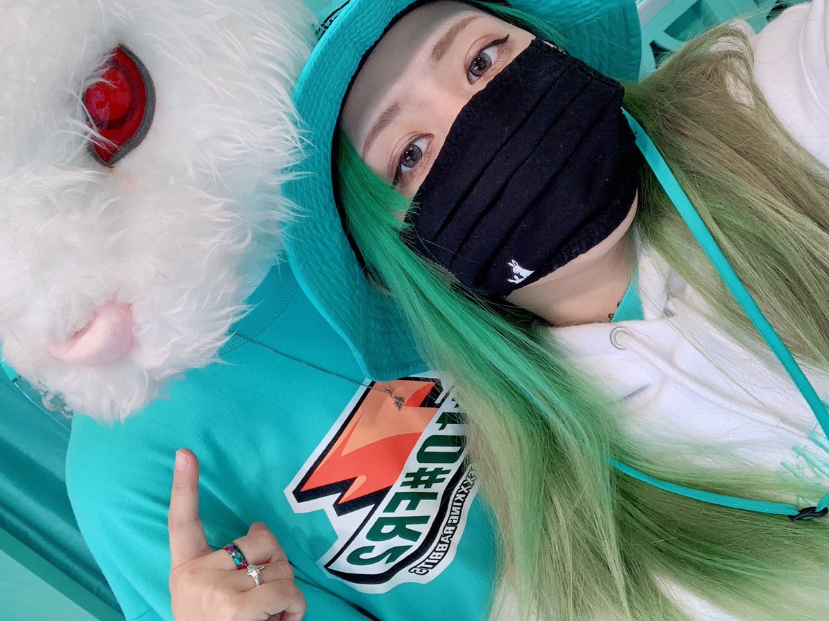 Suzuka0308_'s tweet photo. ウサたむラブ🐇🐇❤️
#fr2 #XLARGE #fr2getto
#fxxkingrabbits https://t.co/Vhcpb0XnXR