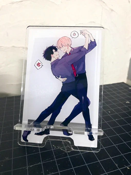 【告知2】単行本発売記念企画があります。
#息できないのは君のせい タグをつけて作品の感想をツイートして頂くと抽選で5名様にアクリルスマホスタンドと私の直筆メッセージが貰えるようです。
詳細は本日更新された最新話でも確認できます?✨
期間は【1/20〜2/2まで】です?
よろしくお願いします? 