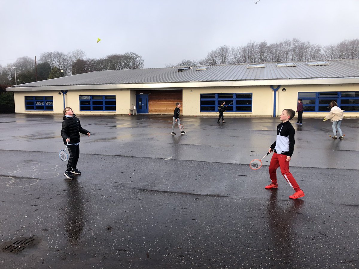 ActiveSchAngus's tweet photo. Great fun today with @seaview_ps P.7’s. Badminton &amp; Ball Skills #ActiveEveryDay #ActiveBodyHealthyMind #Adaptabilty @BadmintonScot https://t.co/gETpIYdlfi