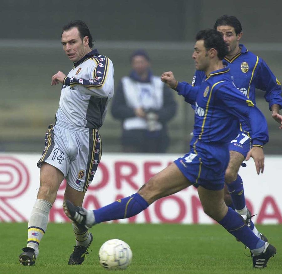 VeronaArb's tweet photo. HBD to former @HellasVeronaFC midfielder Marco #Franceschetti, who turns 54 today.
(1999-00/2000-01)
Games: 28 https://t.co/1Y2fvZvpfY