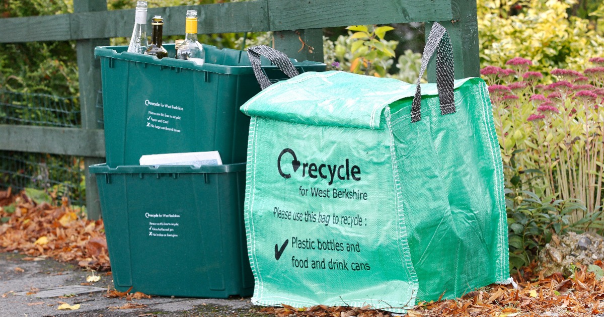 WestBerkshire's tweet photo. We're working hard to catch up on our recycling collections. If your recycling containers or bags have not been collected, please leave them out and we'll collect them as soon as possible. 

More information and FAQs here ➡️: https://t.co/YRMCvAyUv1

Thank you for your patience. https://t.co/SyBPoHhjTE