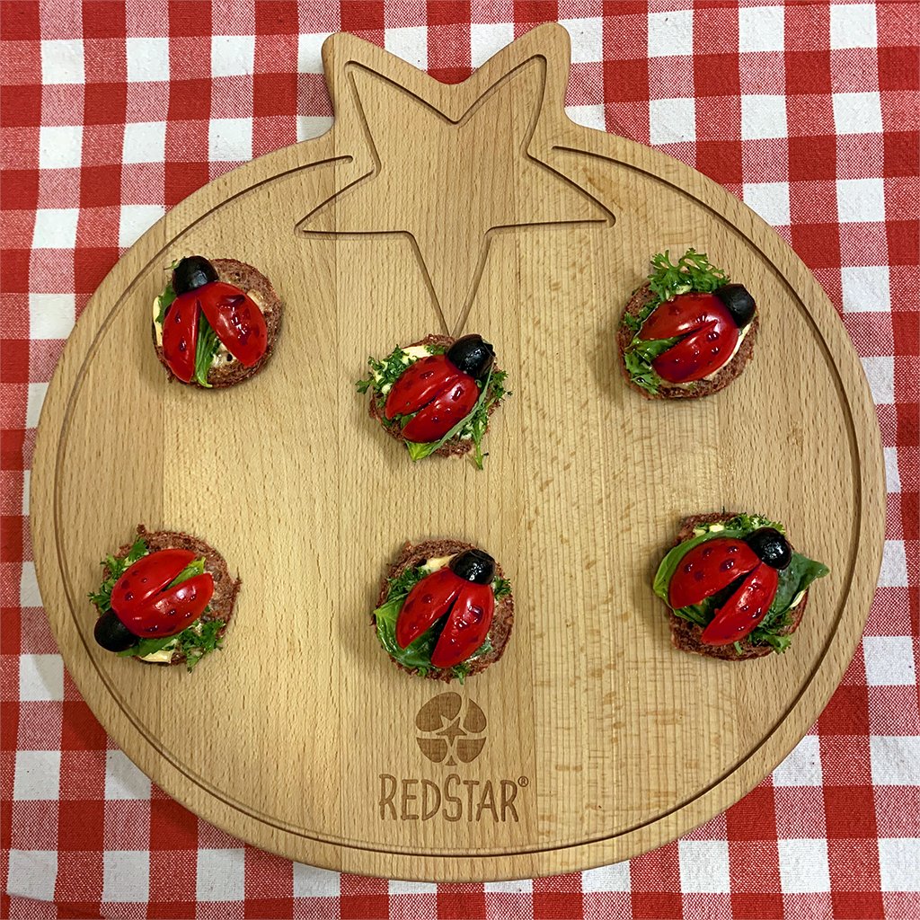 Wij doen enthousiast mee met Week van de SnoepGOED. Onze chefkok Fiona heeft een gezonde lieveheersbeestje bedacht. Leuk idee voor alle thuisjuffen en meesters om met alle kinderen dit na te maken. #weekvansnoepgoed #thuisonderwijs #snack #tomaat #Food

redstar.nl/nl/nieuws/reds…