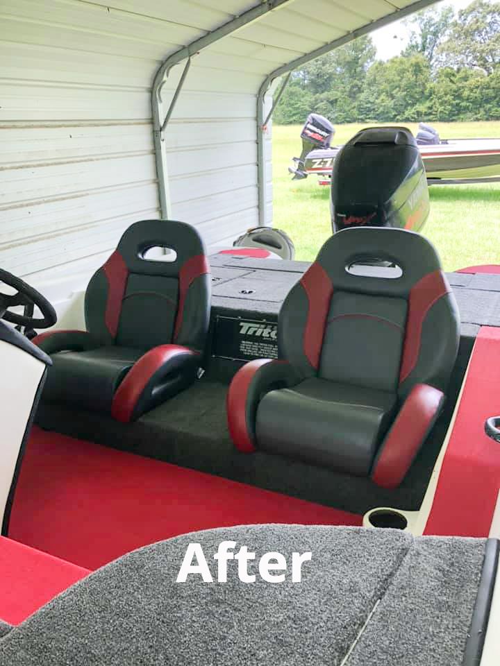 BoatCarpetBuys's tweet photo. Transformation Tuesday! What an upgrade for this 2001 Triton Tr186. 

Replacing your boat's carpet is easier... and cheaper... than you think!
(📷 via @ClaytonMosley )

Shop flooring: https://t.co/Rooz5bCJDp

#boatcarpet #fishingseats #fishingboat #decking #boatflooring #bassboat https://t.co/f4N3kR17dt
