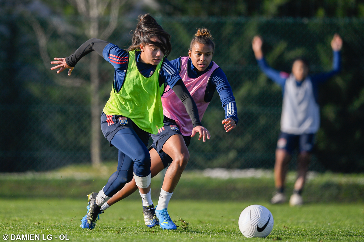 ol__lyonnes's tweet photo. Retour en 📸 sur l'entraînement de ce mardi ! 🔴🔵

Toutes les photos 👉 https://t.co/YGPo7GdtCc

#PFCOL https://t.co/4F8az1A5FB