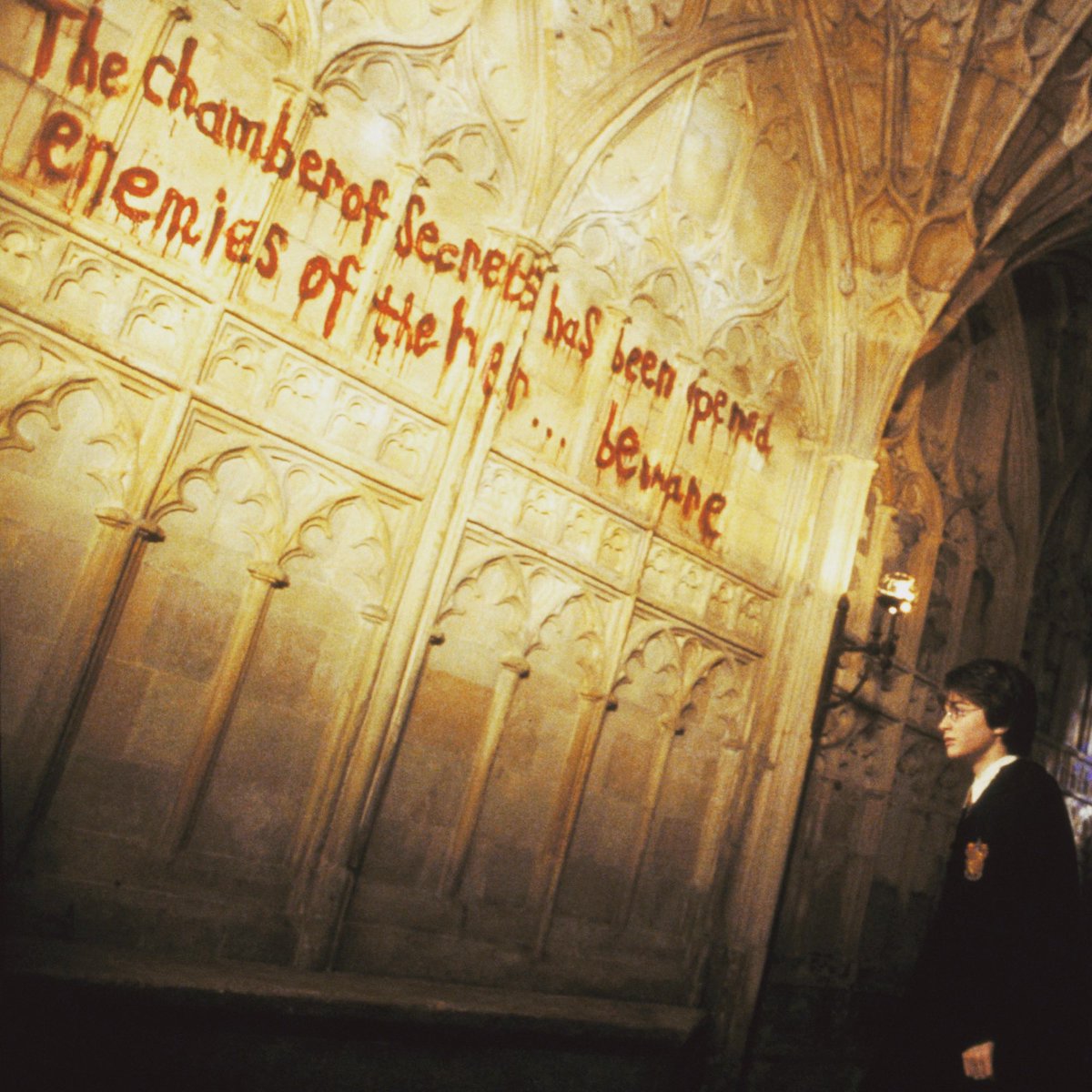 themakedopod's tweet photo. ✨New Episode Alert✨ episode 2 of our#harrypotter reviews it out now! Listen as we talk about The Chamber of Secrets🧙🏻‍♂️ “Enemy’s of the heir beware”

#podcast #podcasting #spotify #podcasts #spotify #Applepodcasts #podcastlife #podcaster #youtube #radio #music #love #comedy https://t.co/4YYfqwecuK