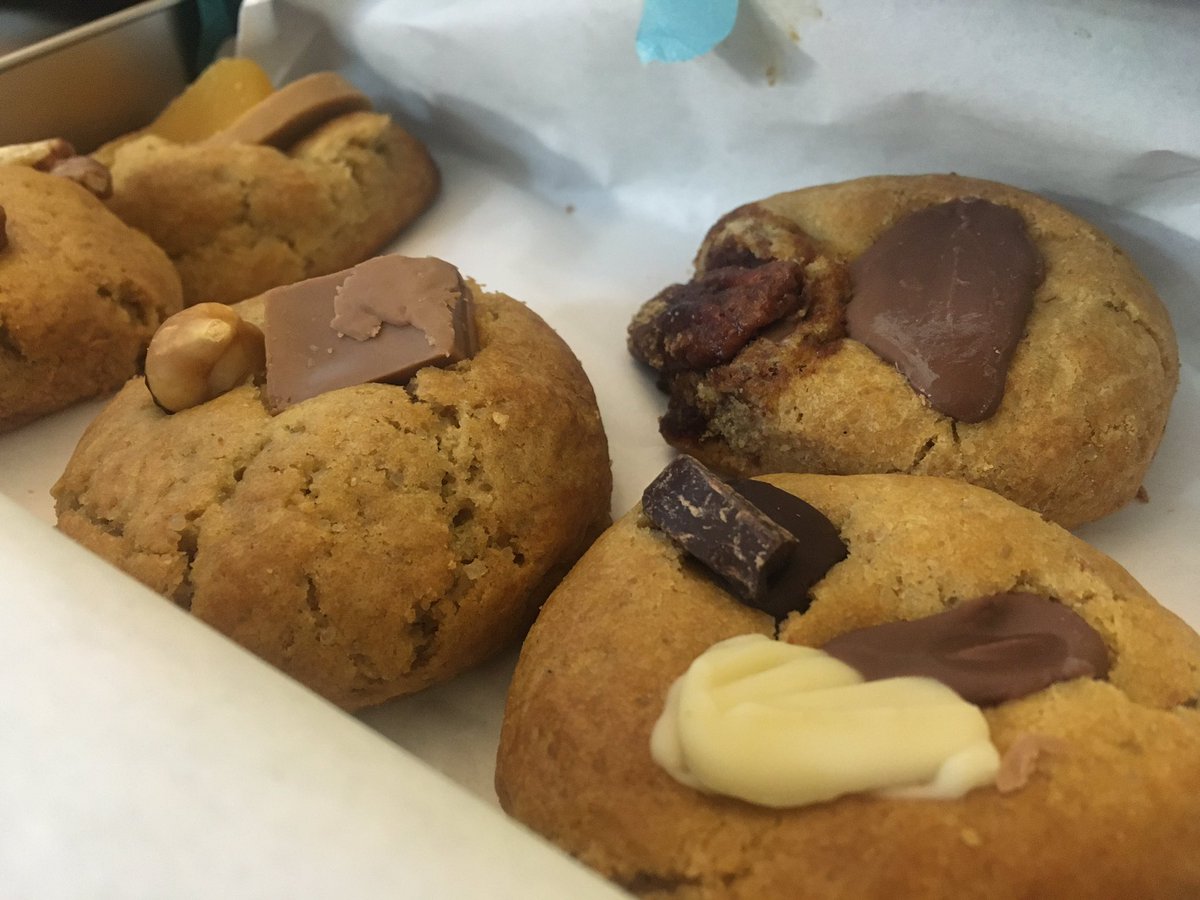 On sait comment me faire plaisir Miam <a href="/mercicookieoff/">MerciCookie</a> je vais me régaler ! #foodporn