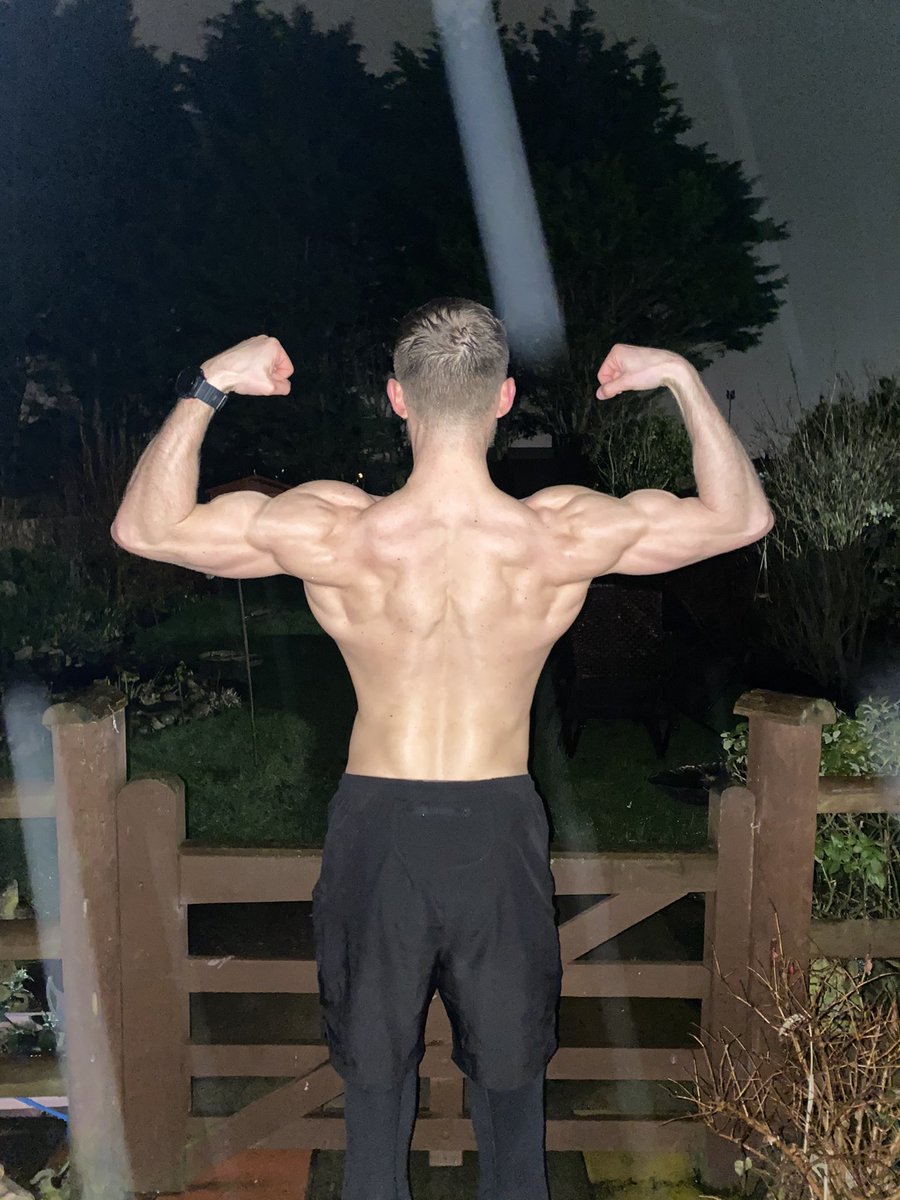 webbfit_'s tweet photo. How are you finding training at home or away from the gym space ?
Training is my daily mechanism that gives me that release and feeling of satisfaction and positive vibes. That I have train and pushed my body in a certain way today to get that step closer to my goals.
#webbfit https://t.co/ihFSpPIkRE