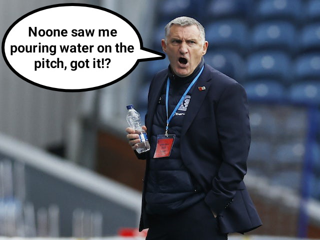imjdtomasson's tweet photo. ROVERS V SWANSEA POSTPONED.
I'm happy the game's off.
Fans need to remember Swans excel on water and by letting tonight's game go ahead against the Welsh windbags, we'd be playing right into their hands.
#pacamac https://t.co/Brd69kGCyn