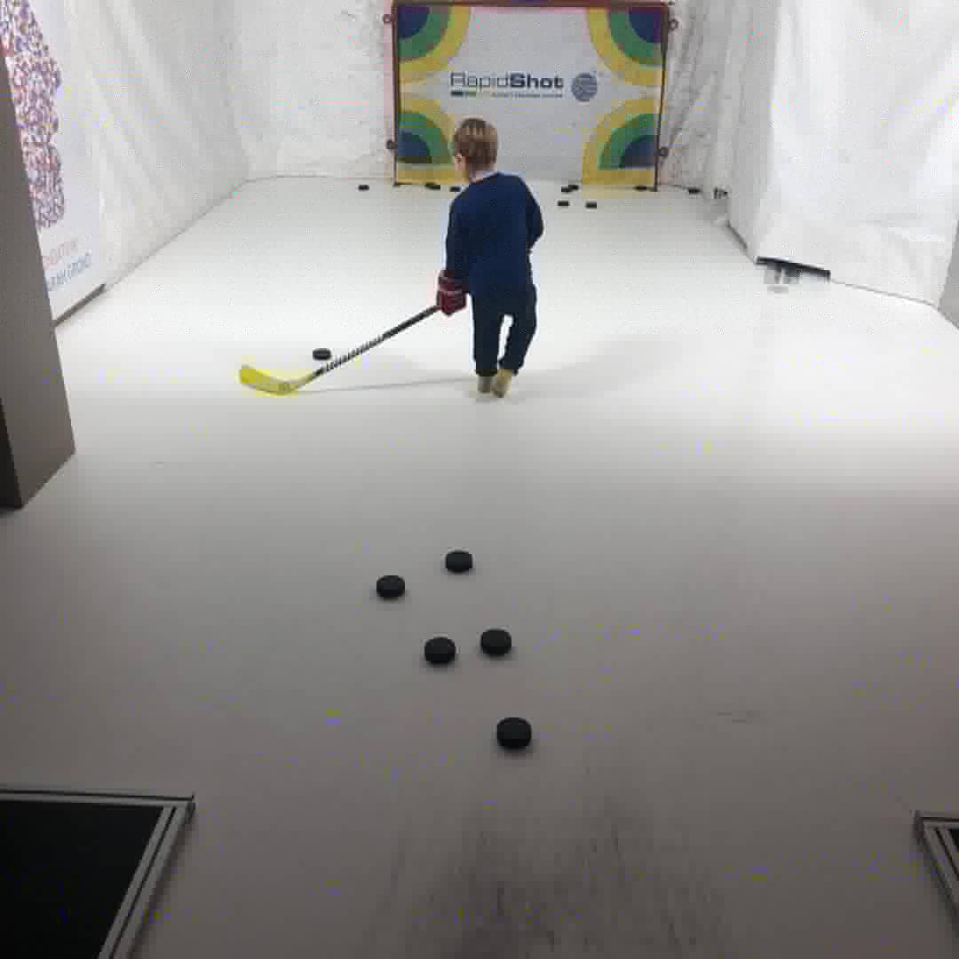 RapidShot_NA's tweet photo. Check out this custom home unit in an absolute dream of a basement in Luxembourg! π±πΊπ±πΊπ±πΊ. Our friend Yves and his son Milan are enjoying training on their RapidHands built into a RapidShot! π‘π₯
ππ¨
#rapidshot #rapidhands #dreamhome #basementgym https://t.co/8FHsEGyTXM