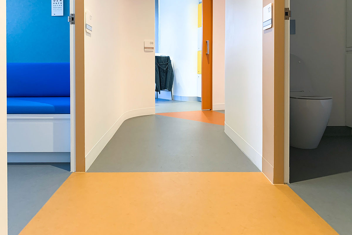 AltroFlooring's tweet photo. Altro Orchestra provides warm, vibrant communal spaces in a state-of-the-art clinic. #colour #altroorchestra #communalspaces #design #healthcare

https://t.co/crhfbvyt6t https://t.co/nwj4cAZSkz