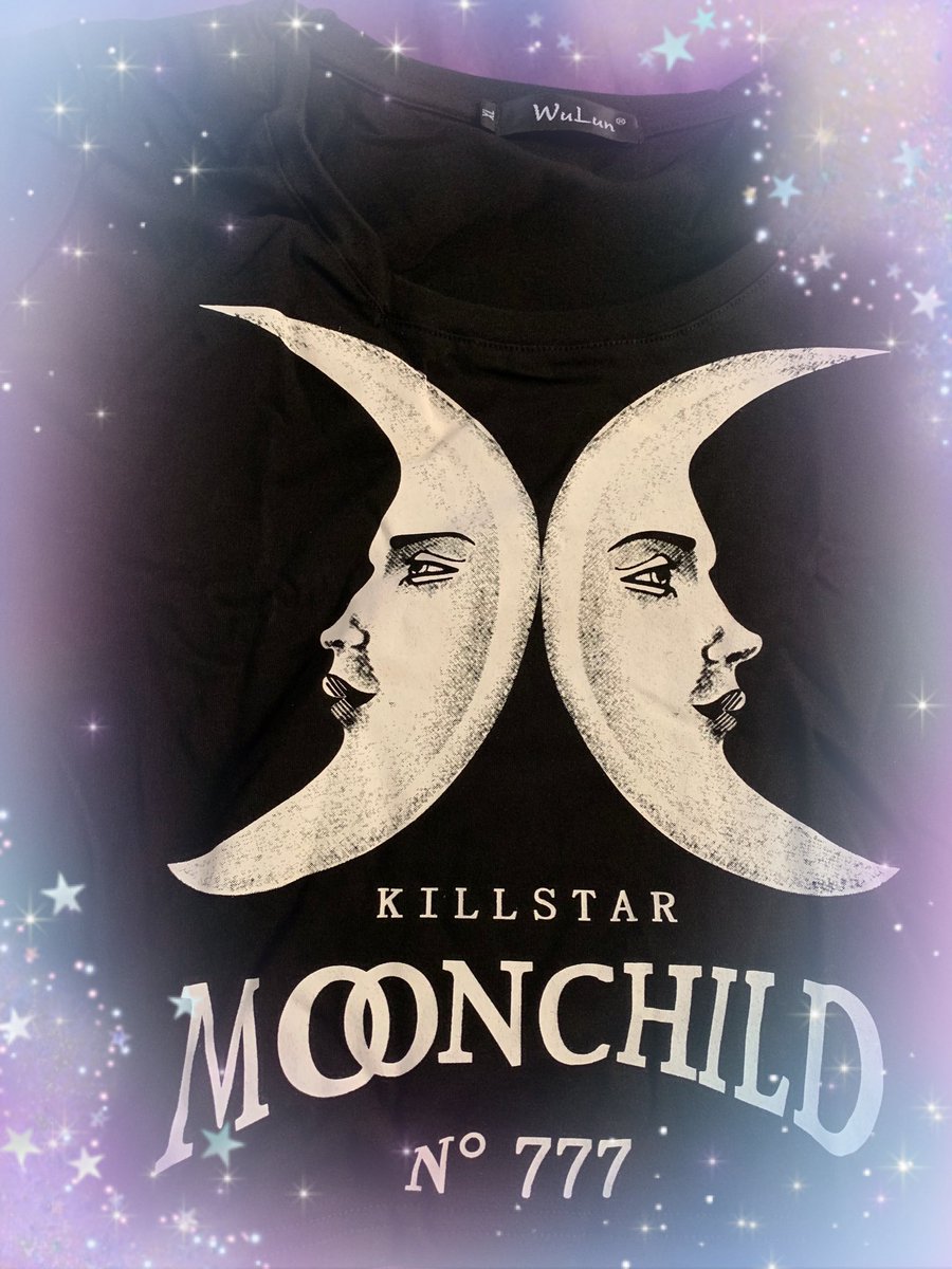 bonbonsandbooks's tweet photo. I love my very first @killstar shirt ever #killstar #moonchild🌙 ✨!
.
.
.
.
.
 #Puremi  #youtuber  #Vlogger  #instagram #intsapic #instagood 🎉✨ #homesweethome🏡💕 #gothgirl  #bonbonsandbooks https://t.co/GENdy2vzf7