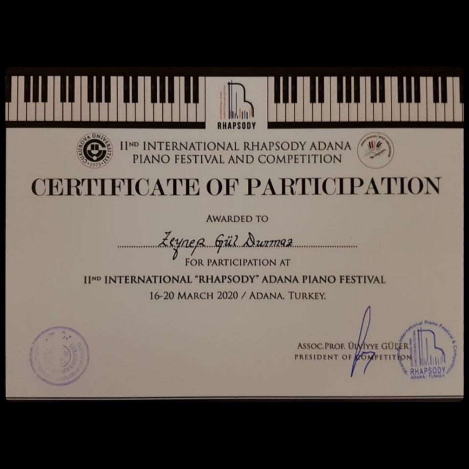 DURUCEYDA's tweet photo. Mektebim Çukurova Bilfen Koleji 3D sınıfı öğrencim Zeynep Gül Durmaz, Çukurova Üniversitesi Devlet Konservatuvarının düzenlediği II. Uluslararası Rhapsody Piyano festivalin de kendisini ve okulumuzu başarı ile temsil etmiştir.
@KalyunSimay @Gulumser_Gedik @ilkerbdeveci https://t.co/da5PGYJi7Y