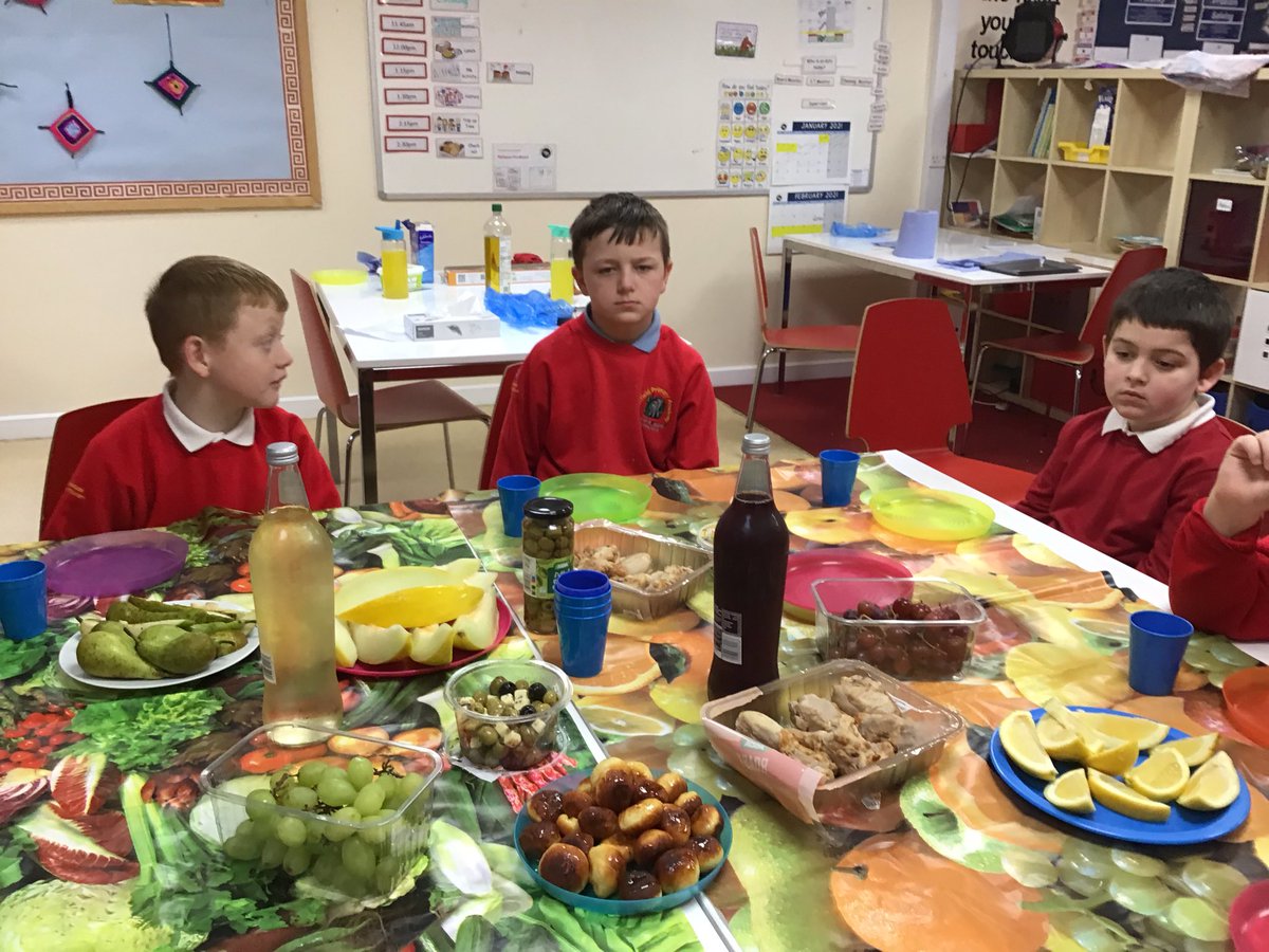 EPA_MySpace's tweet photo. Honestly, we really were happy to be attending The Roman Banquet today.  We made Libum and Globuli and drank wine #history #roman @EastfieldPri @EPA_MySpace https://t.co/GJspiyEq0m