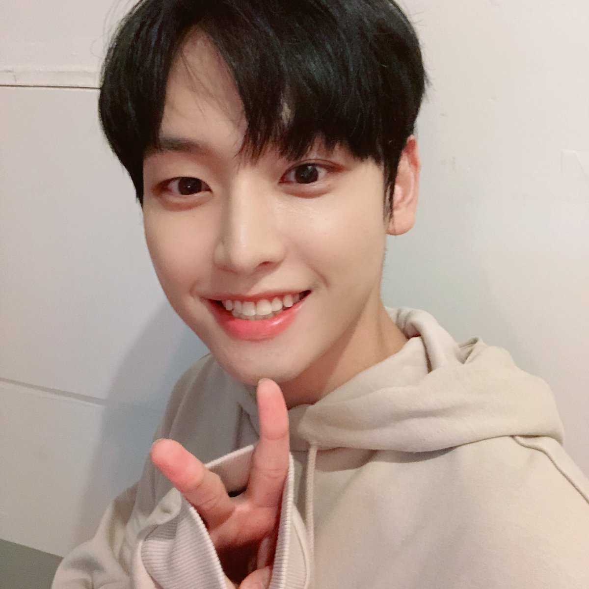 KISDAILY's tweet photo. [#인성 #INSEONG #SF9 @SF9official] https://t.co/uhNHtF6PgU