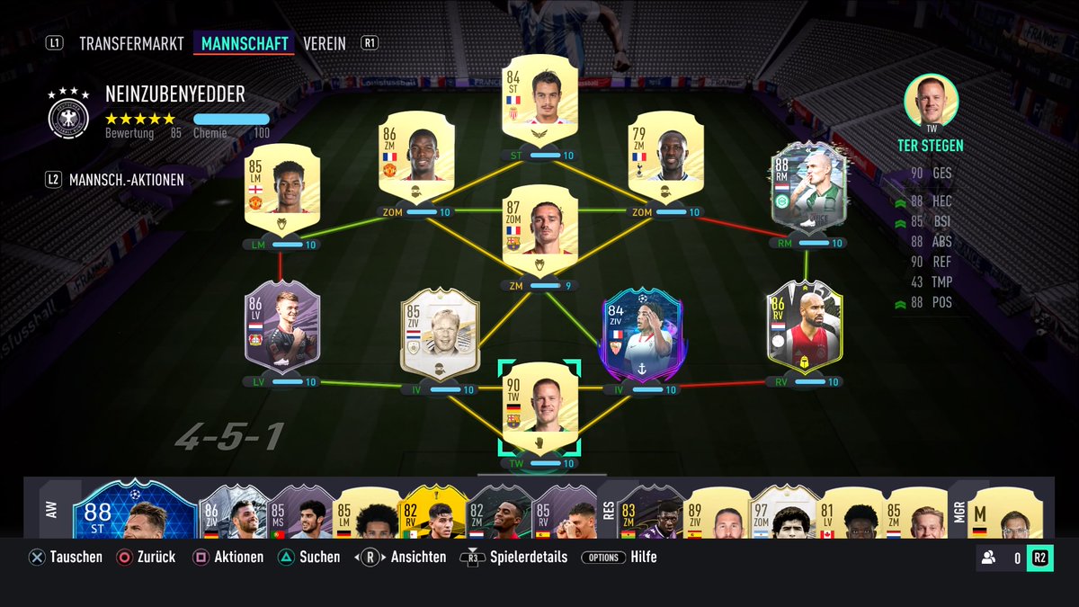 Louis75371847's tweet photo. #PS4share #SheeshTeam Moin Yaya alles trade außer koeman, kounde und ter stegen und sinkgraven budget 140k https://t.co/tP3NLSadrW