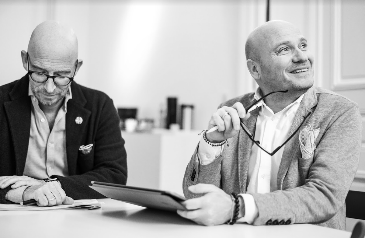 Duravit's tweet photo. With over 20 years of design collaboration, our partnership with @siegerdesign continues to innovate. From Happy D, Happy D.2, Happy D.2 Plus to Viu/XViu & beyond, #siegerdesign continues to bring an iconic level of precision & seamless aesthetic to the bathroom. #DuravitDesigner https://t.co/AGdWRg6CxJ