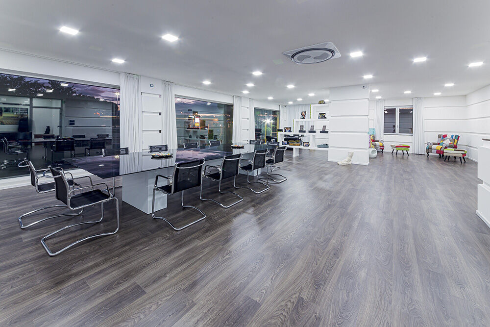 Grottini's tweet image. Continuous innovation is the keyword that has driven the Arval Network project from the very beginning. This project saw Grottini Retail Environment working in synergy with Arval, the largest European long-term rental. bit.ly/3sEIKmE