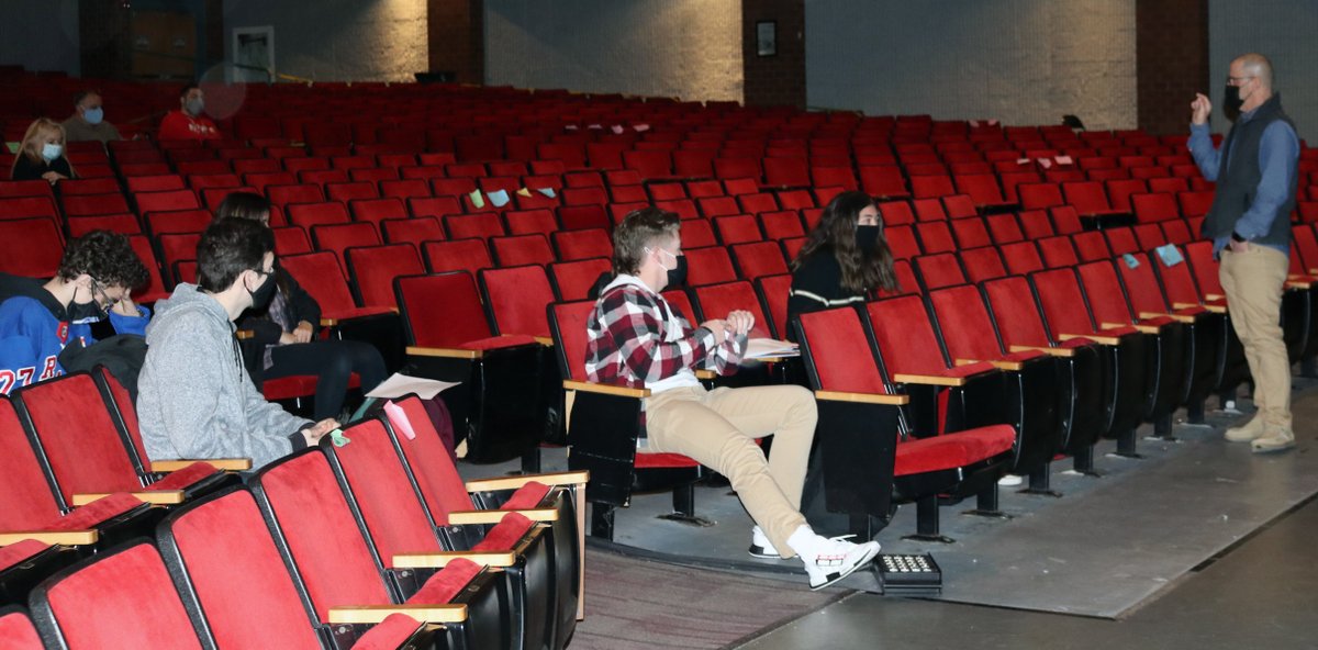LongwoodCSD's tweet photo. Students in the @LongwoodSrHS Princeton Model Congress course present their bills to an audience of teachers &amp; alumni (virtually). Student-delegates create, prepare, &amp; give a persuasive speech, then engage in a debate to get their bills passed into law. #LCSDPride #LongwoodStrong https://t.co/LFvsNTUHYo