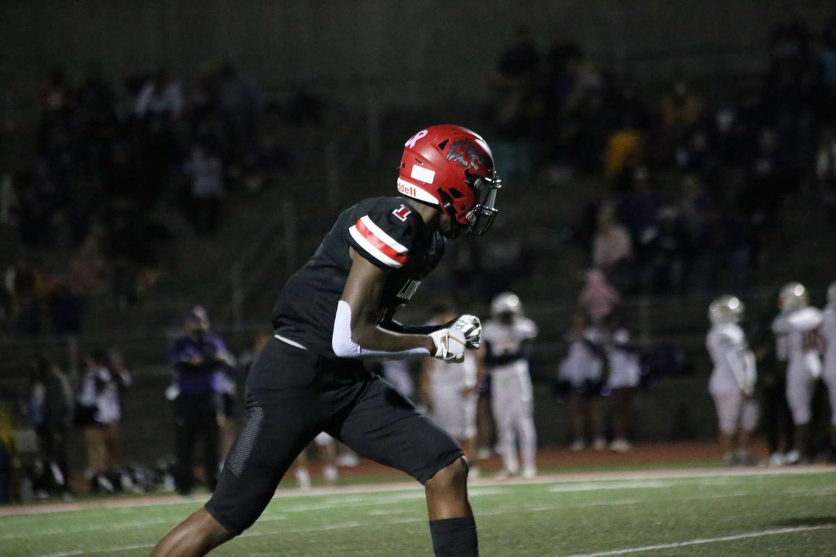 Committed🔵🔴🐉 <a href="/BlueDragonsFB/">Hutchinson Blue Dragon Football</a> <a href="/CoachKodyCook19/">Kody Cook</a> #JUCOPRODUCT