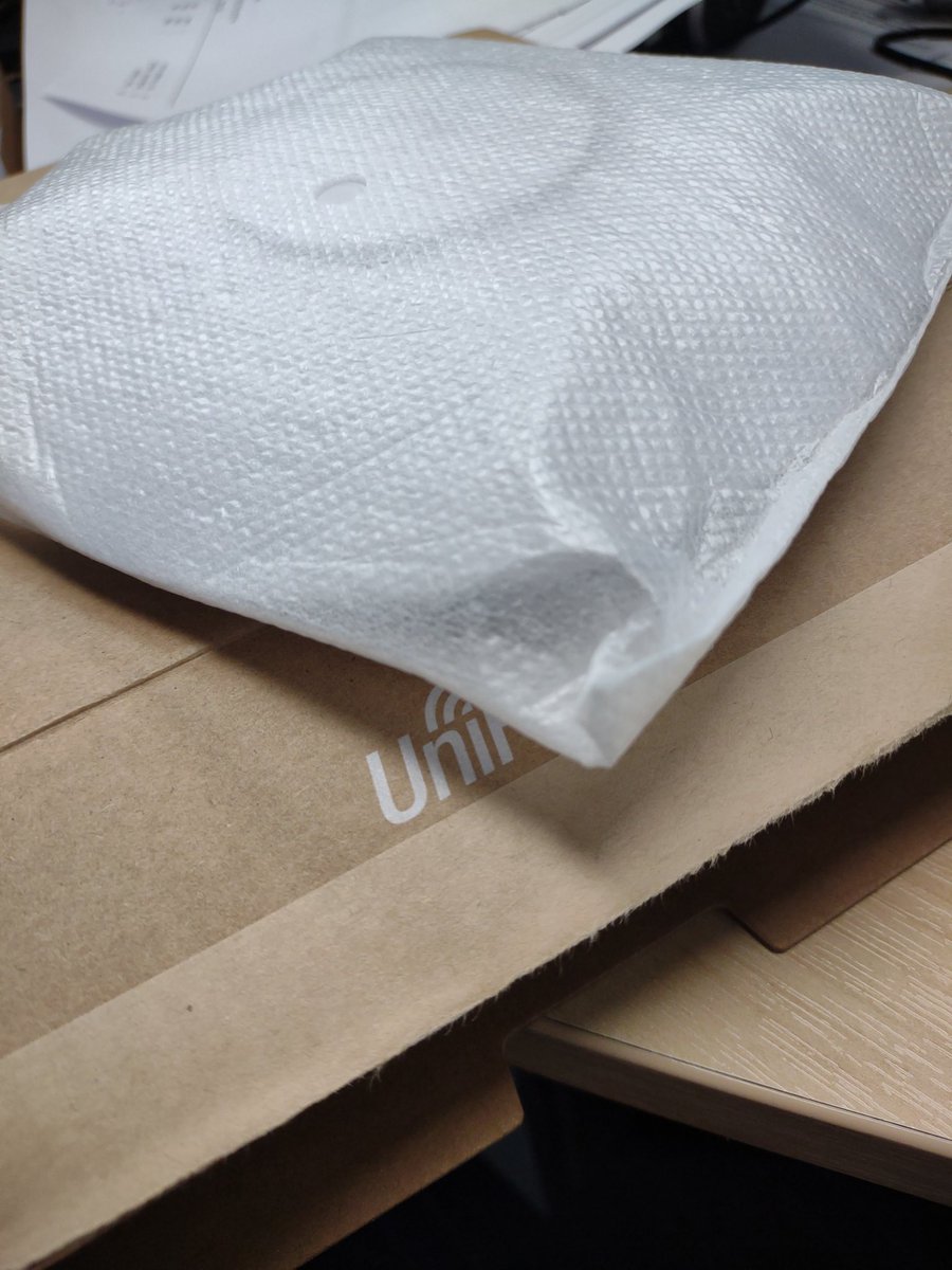 onestopcable's tweet photo. Oh, wonder what is in here..... #EasyWiFi https://t.co/OPeUS4qg3h