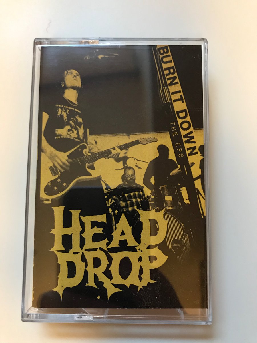 Enjoying local heroes <a href="/headdropfuzz/">Head Drop</a> compilation #tape of their first 2 eps this afternoon. Loop-ish in all good ways, my fave moment is the one note fuzz bass solo from <a href="/AGoodBook/">Nick</a> on the final track. Audacious steez. Last copy on their Bandcamp NOW - get on it.