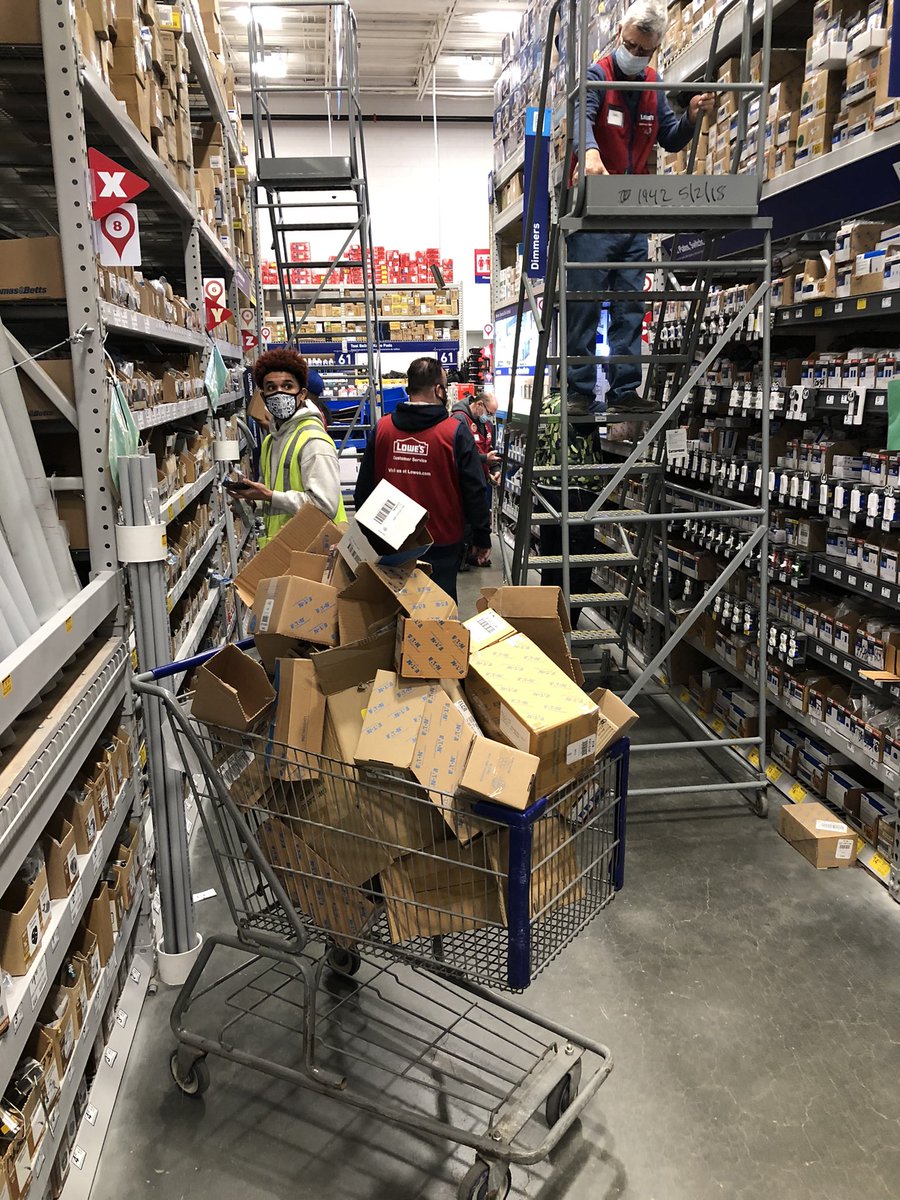GreggFreyer's tweet photo. Power packdown in East Rutherford!  Be ready for the PRO! #lowes #packdown #cardboardchallenge #eaton #1942 @AB_Market1372 @timdaleynymetro @Sara_AHRBP @BrianSm15974278 https://t.co/UQWAehFMQU