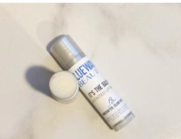 BluewaveBodyCo's tweet photo. It's chapped lip season! Grab yourself a tube of our It's The Balm Conditioning lip balm. Our new formula is has castorand jojoba oil to repair lips in all seasons. .  #puckerup #marthasvineyard  #lips #lipstick #lipbalm #jojobaoil #mangobutter #coconutoil  #liveislandstyle https://t.co/hhU1XkXKev