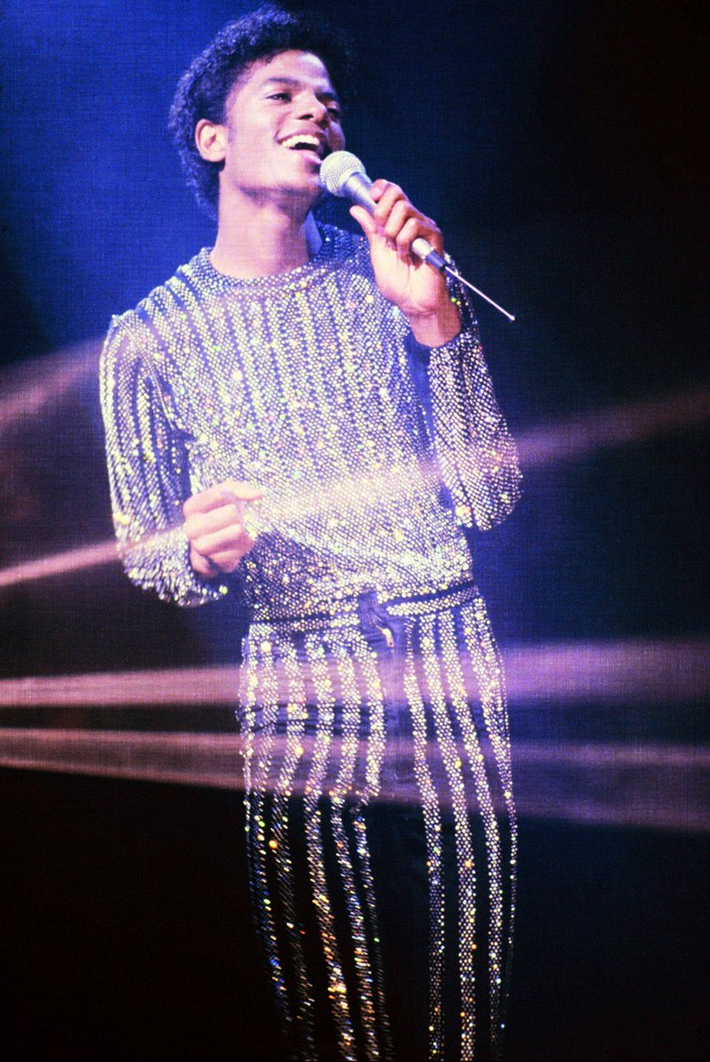 70sMJlegion's tweet photo. Today in 1980, Michael Jackson’s “Rock With You” reached #1 on the Billboard Hot 100 https://t.co/fMIc8LesyQ