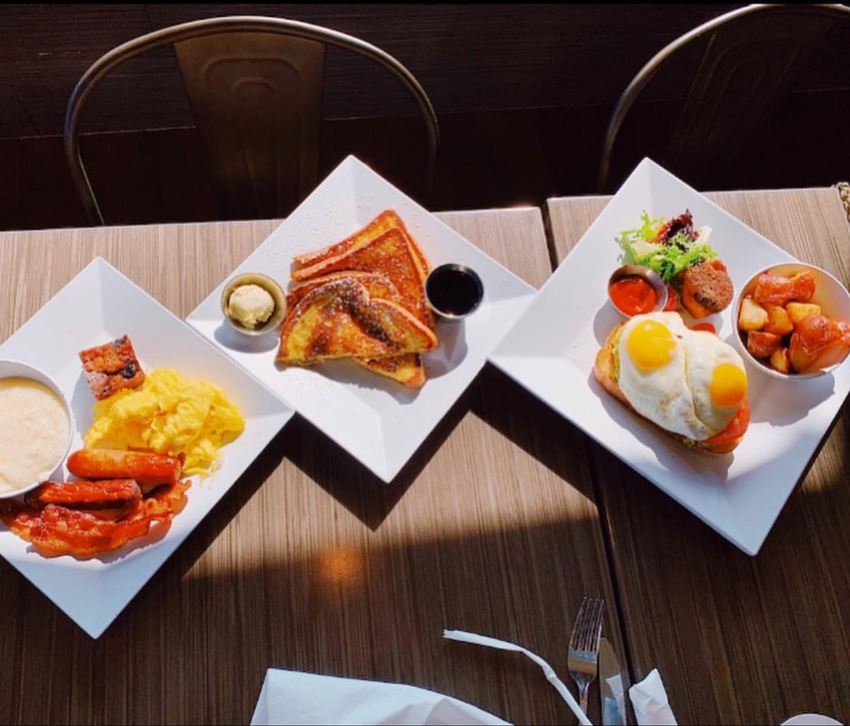 JETRUNWAYCAFE's tweet photo. Name a better breakfast trio... we'll wait ๐๐ณ๐ฅ
Thank you for the tasty photo @targofregofoodzz ๐ธโ
โ
#JetYourLife #JetRunwayCafe #breakfast #yum #eggs #toast #aviation #SFL #service #food #location #brunch #proudSOB #FLMagEats https://t.co/nnjPRIpTMu