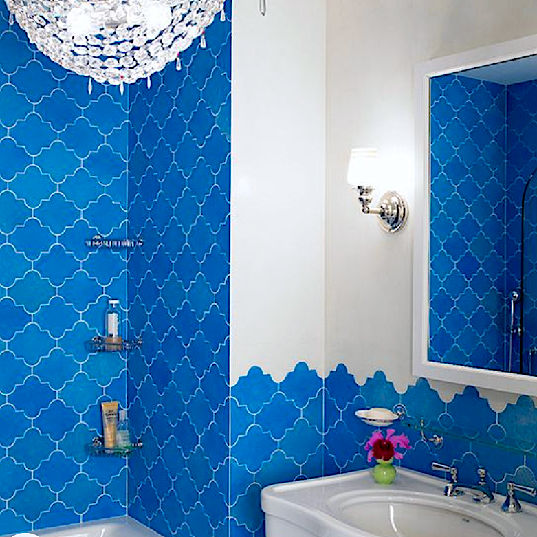 Dreaming of bathroom renovations today on the blog...and feeling inspired by this fun blue @katieridderinc design. Link in bio. #blogpost #dcdesigner #interiordesign #bathroom #tile #katieridder #bathroominspo