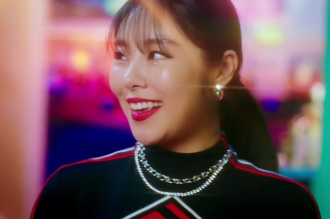 mswheeinshin's tweet photo. japanese version of dingga hits different!💙 https://t.co/pYyIxu18BL