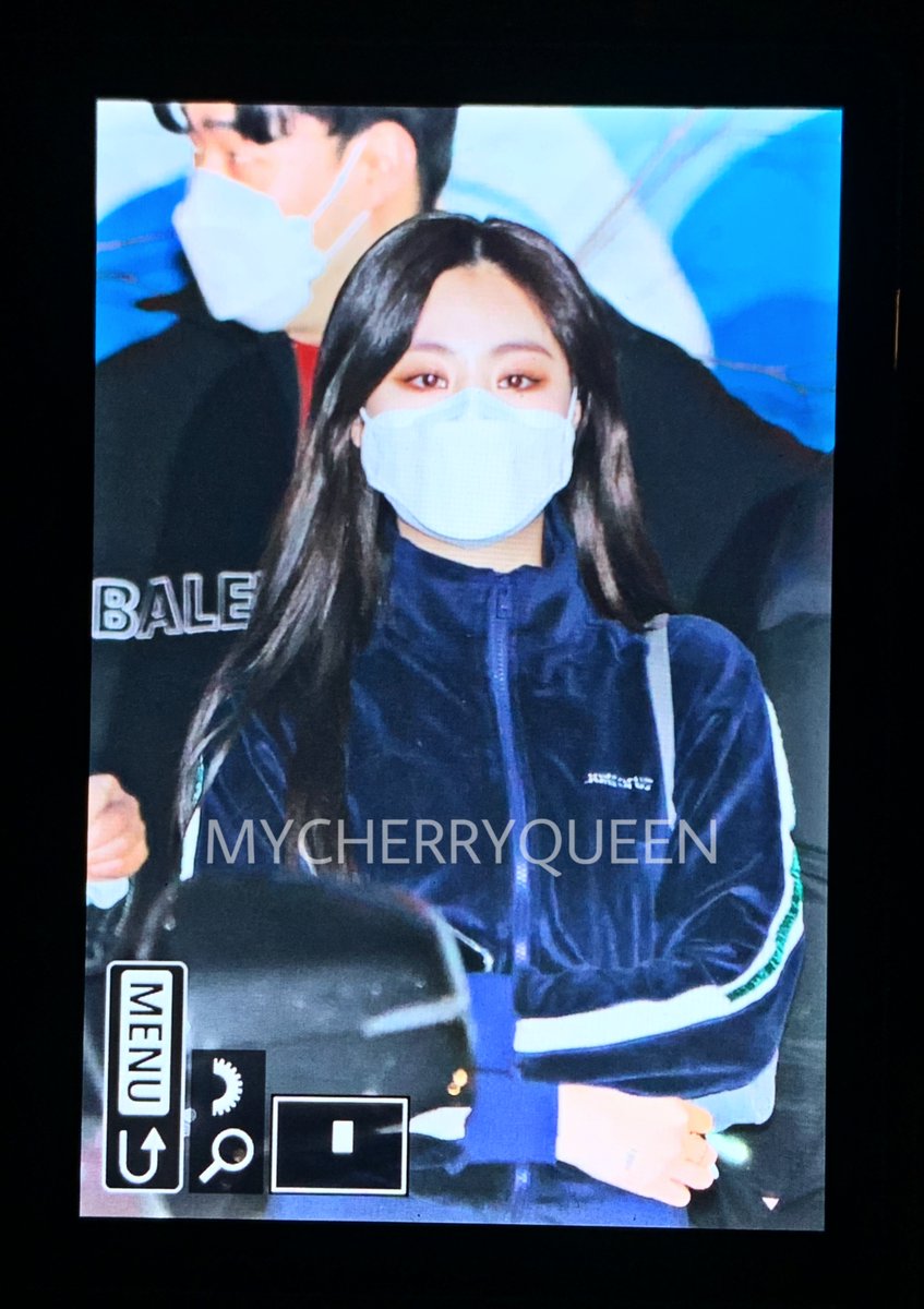 210120 Preview 안녕🐱🐱
#수진 #서수진 #SOOJIN #スジン
#여자아이들 #GIDLE #アイドゥル