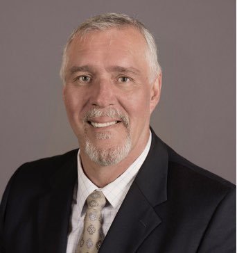 GoldenOakYB's tweet photo. At Louisiana Farm Bureau insurance, you will never be “just a number.” They have served their member-policyholders through thick and thin for over seventy years. A big thank you to John Dyer- Farm Bureau Insurance for sponsoring the Golden Oak Yearbook! https://t.co/eEO9MI3NMs