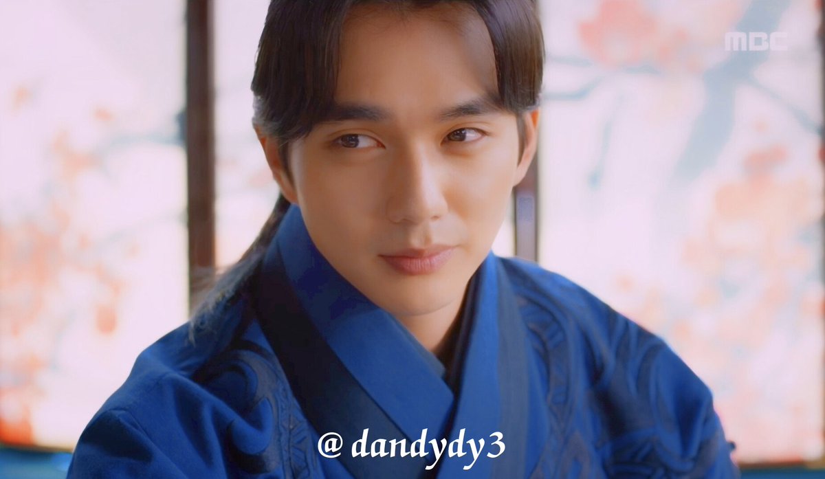 Indri_2020's tweet photo. You think he's cute? 😍
#유승호 #YooSeungHo #rulermasterofthemask #masterofthemask #theemperorownerofthemask https://t.co/wrSLm892r0