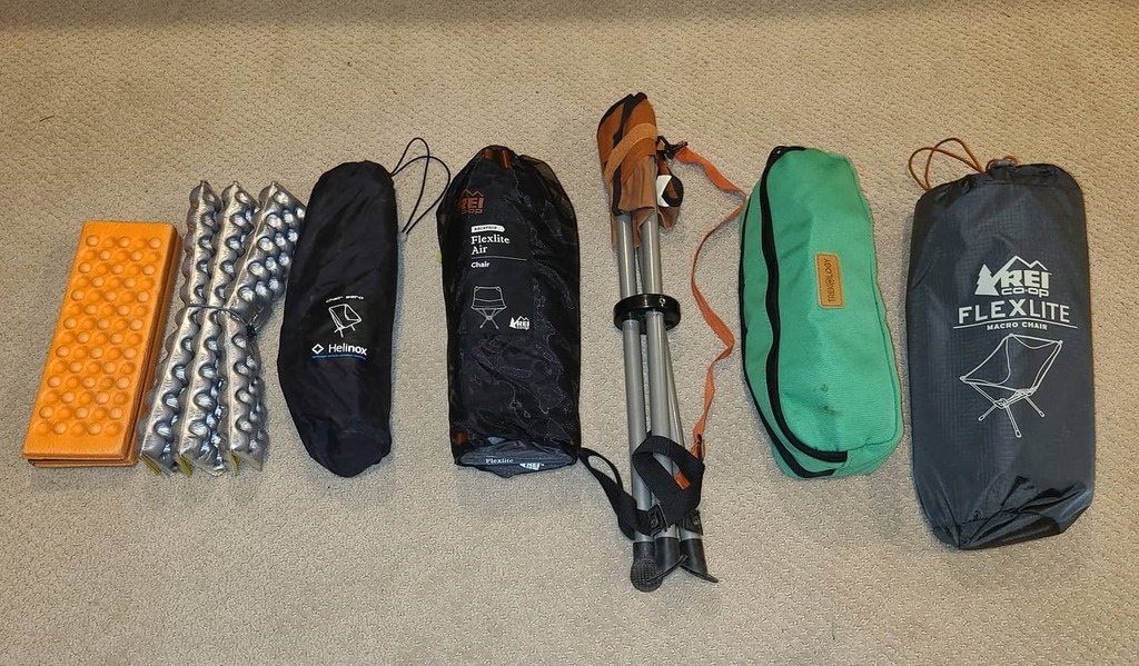 TheAPOutdoors's tweet image. There are lots of backpacking camp seating options available out there.

What is your goto option?
Super ultralight or heavy duty... Budget to pricey... 
Maybe somewhere in between?
Or are you one of those "ground dwellers"? 😉

#campchair #backpackin… instagr.am/p/CKOxNQdFx09/