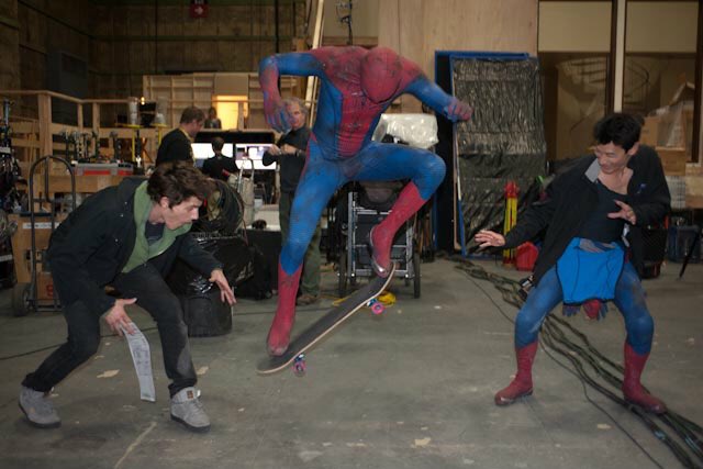 Cyberplads Mentalt bule Daily TASM🕷 on Twitter: "Stuntmen and Andrew Garfield behind the scenes of  The Amazing Spider-Man (2012) showing some skateboard action.  https://t.co/b3JsjC03Up" / Twitter