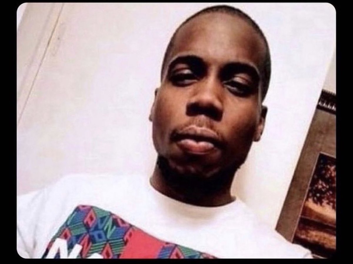 nibbamemes17's tweet image. ada:santo get me a cookie 
santo:gets him chicken nuggets 
ada: