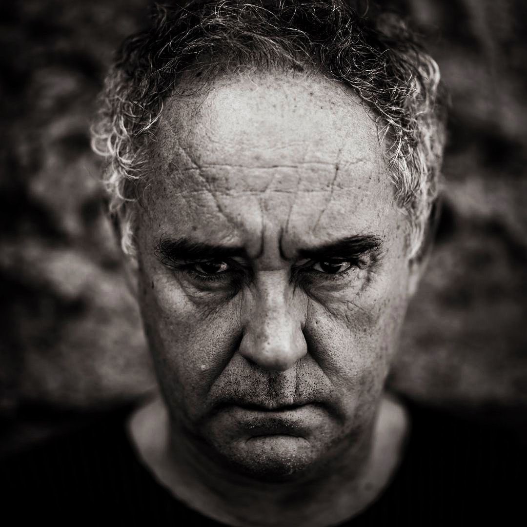 PastryRev's tweet photo. Los postres de elBulli son, sin duda, imprescindibles. Y, evidentemente, están en esta edición única 📚 LOS 200 POSTRES #pr47 @ferranadria
•
📚 228 páginas con 200 recetas #pastryrevolution #elbulli #ferranadria #novedadeditorial
•
👉🏻 https://t.co/ioNaNeQ3bN https://t.co/osDc6uuAl0
