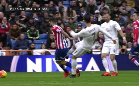 jotajordi13's tweet photo. Los q pedían cárcel para Messi, no se acuerdan de:

Agresión d Ramos a Puyol. 
0 partidos

Agresión de Cr7 a Nacho. 
0 partidos

Agresión de Cr7 a Krychowiak. 
0 partidos

Agresión de Cr7 a Molinero. 
0 partidos https://t.co/SmVp4x4geQ