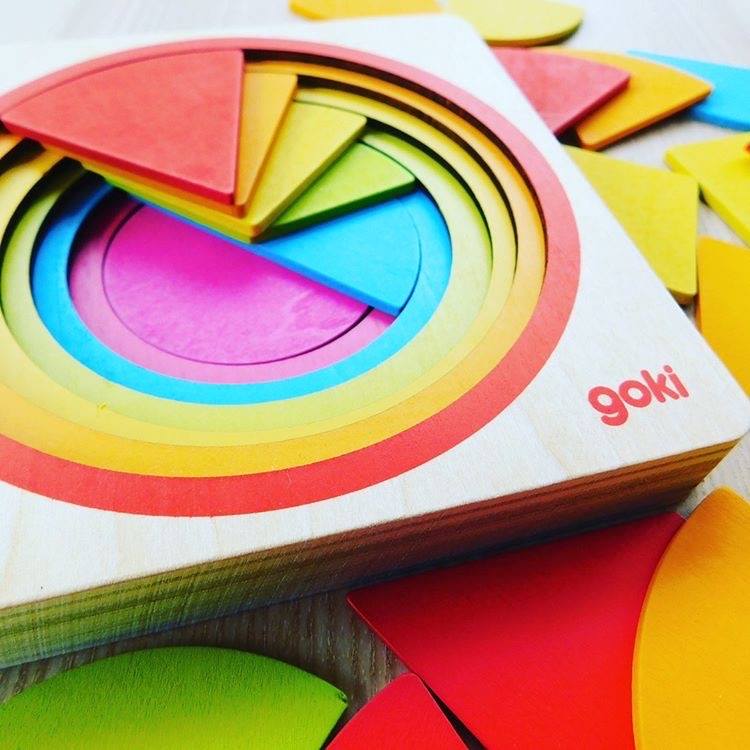 InfanityEs's tweet image. 🔴🟠🟡🟢🔵🟣Este colorido rompecabezas en capas de @goki_byt enseña a los más pequeños de la casa los conceptos básicos de las matemáticas de una manera lúdica. #infanity #especialistaseneducación #teayudamosaeducar