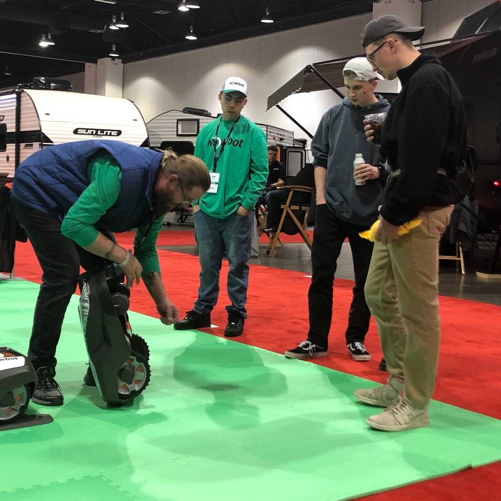 Mowbot_1's tweet photo. We can't wait to get back to in-person demonstrations and home shows! 🌱🤖
https://t.co/N59ZwjkW3l⠀
#Mowbot #ecofriendly #lawncare #robotics #TeamMowbot #Husqvarna #lawnmowing #CleanGreenQuiet #franchise #BattleBots #STEM https://t.co/NPYju8Ju74