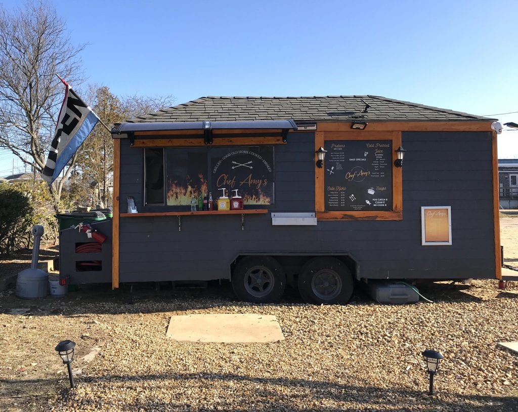 pointbrealty's tweet photo. WE LOVE MV:
Looking for a delicious, easy quick bite? Stop by Chef Amy’s Food Truck where you will find a menu featuring great comfort food items to fill you and warm you up!
To learn more, visit https://t.co/ok5Lqej2cj
@VisitMV
#welovemv #marthasvineyard #foodtruck #chefamy https://t.co/wu6LDqO3Xr
